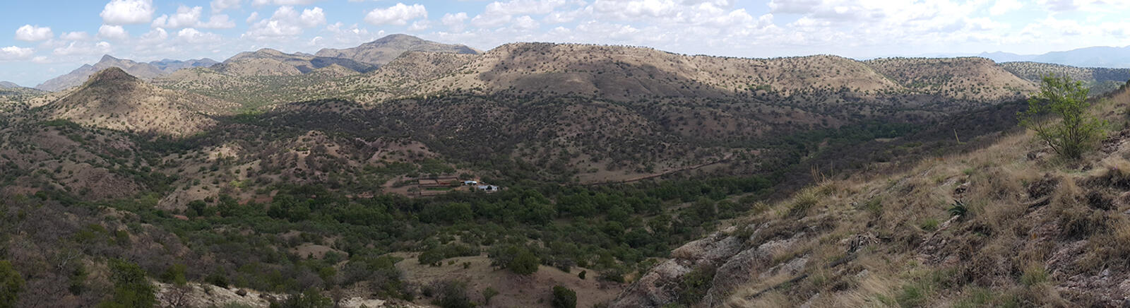 Vista del valle del Rancho Babidanchi desde el yacimiento Selene